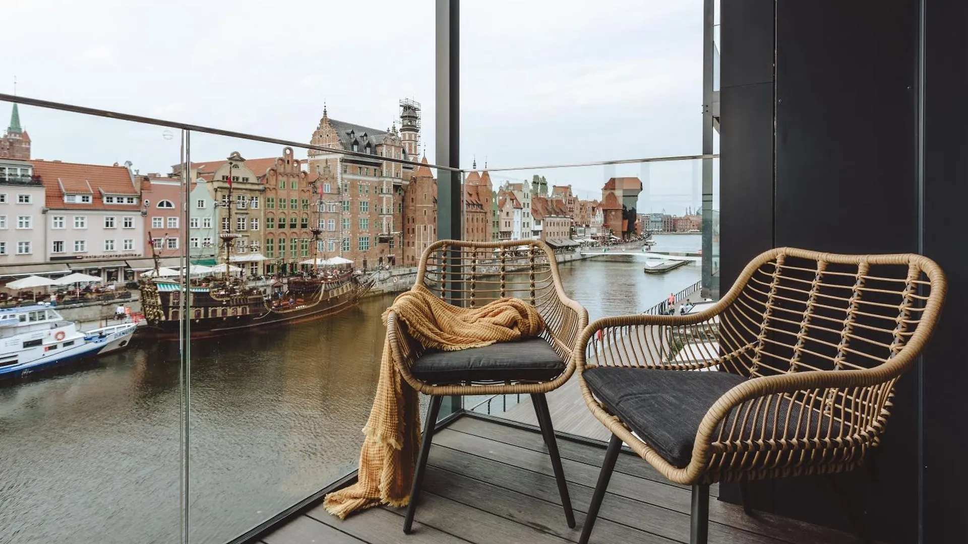 Deo Plaza Premium By Rent Like Home Gdansk Poland