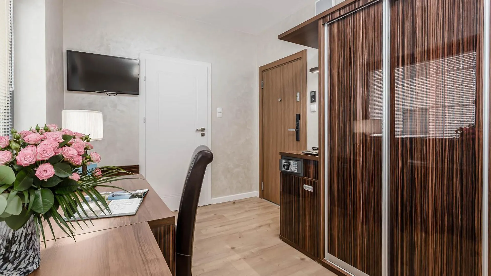 Deo Plaza Premium By Rent Like Home Gdansk Aparthotel